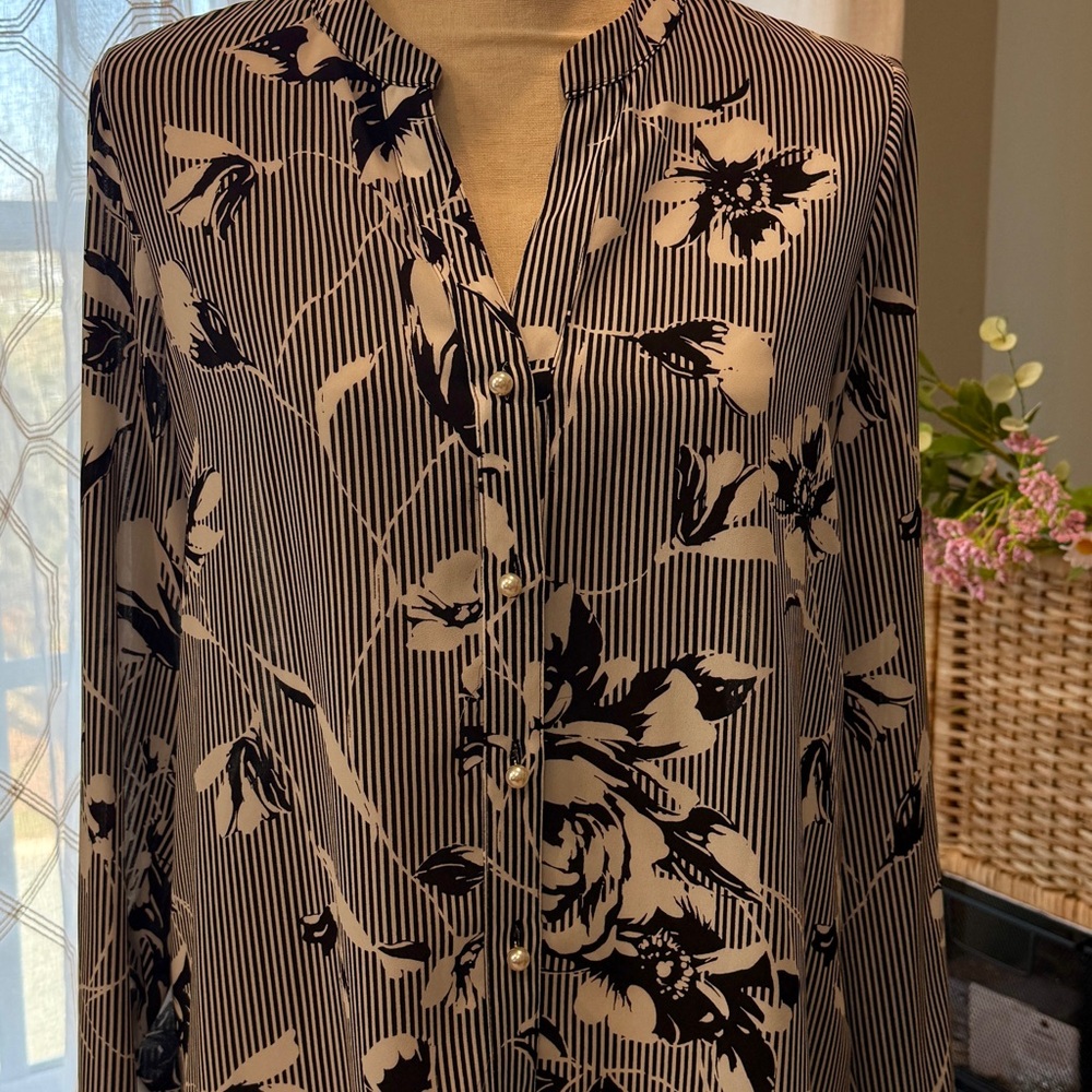 Blue and White Floral Striped Button-Up Blouse